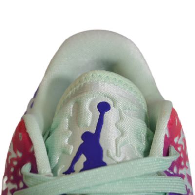 11. Air Jordan Zion 3 Mud, Sweat & Tears Basketballschuh - DR0675-300