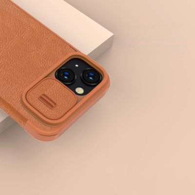 10. Nillkin Qin Leder Pro Hülle iPhone 14 Plus Kamera Cover Holster Cover Flip Case Braun