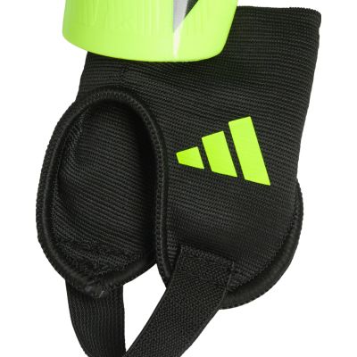 6. adidas Tiro Match Jr IS5603 Fußball-Schienbeinschoner