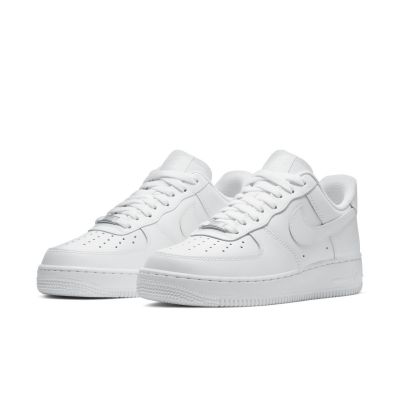 4. Nike Air Force 1 '07 W DD8959-100 Schuhe