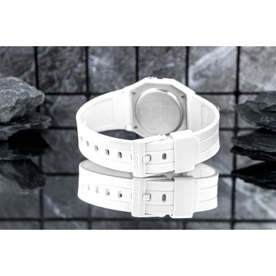 7. CASIO Unisex-Uhr F-91WB-7AEF + Box