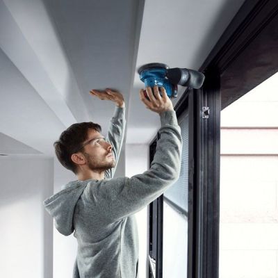 9. BOSCH Exzenterschleifer 125 mm GEX 185-LI SOLO