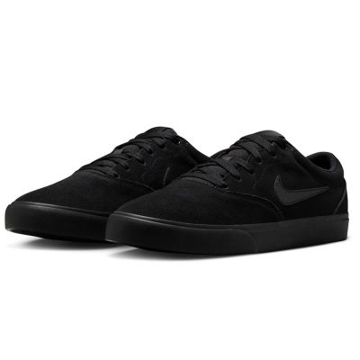 4. Nike Charge Suede IB2750-002 Schuhe