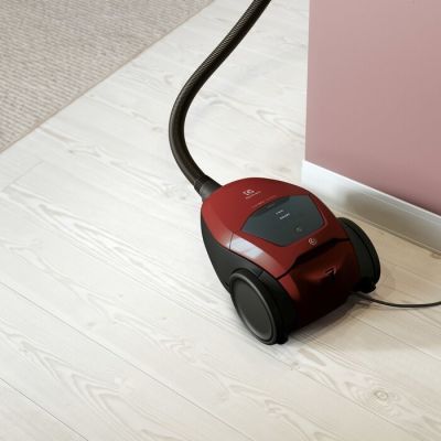 8. ELECTROLUX Pure D8 PD82-ANIMA Staubsauger