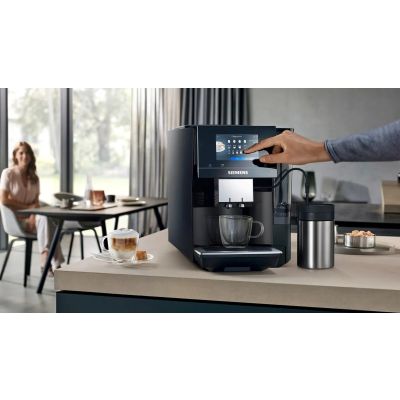24. Siemens TP713RO9 EQ700 Espressomaschine (schwarz; 19 bar)