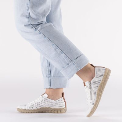 7. Weiße Damen-Lederschuhe mit Lochmuster Rieker N2405-80