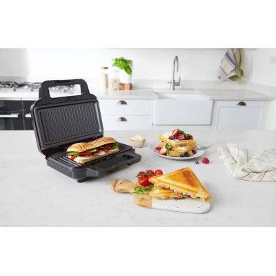 7. Breville 3-in-1 Toaster VST098X