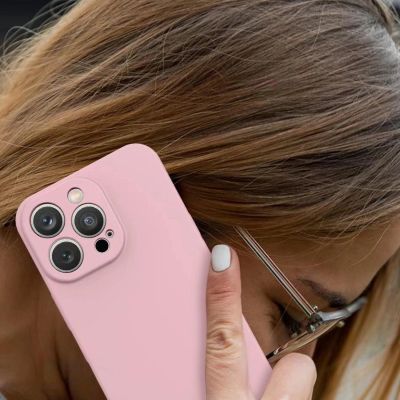 8. Silikonhülle für Samsung Galaxy S24 Ultra – schwarz
