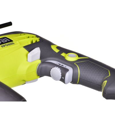5. 800-W-Schlagbohrmaschine, RYOBI-Koffer