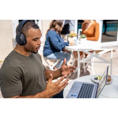 3. Poly Voyager Surround 80 UC Kopfhörer, Microsoft Teams-zertifiziert, USB-C-Headset + USB-C/A-Adapter, Einzelhandelsverpackung