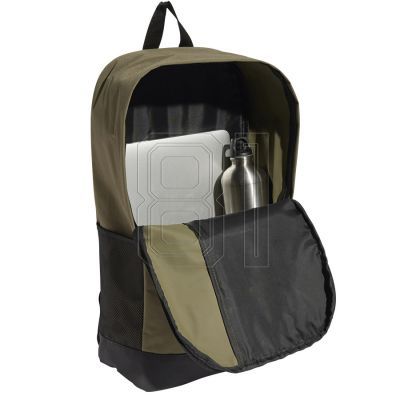 4. adidas Linear IN6123 Rucksack