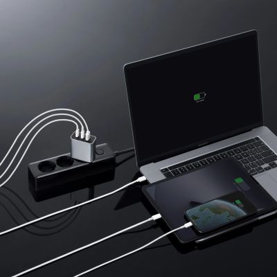 7. Cuktech 65W GaN 2xUSB-C 1xUSB-A Wandladegerät – Grau