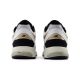 11. New Balance M2002RPN Schuhe