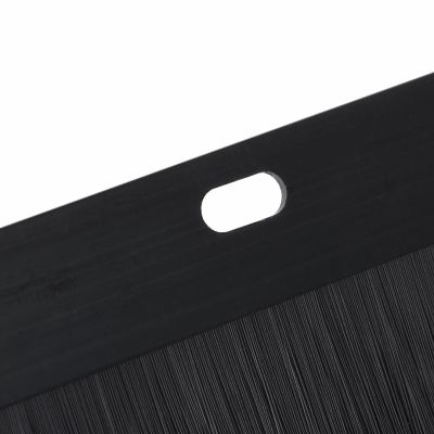 4. Lanberg AK-1102-B Bürstenpanel
