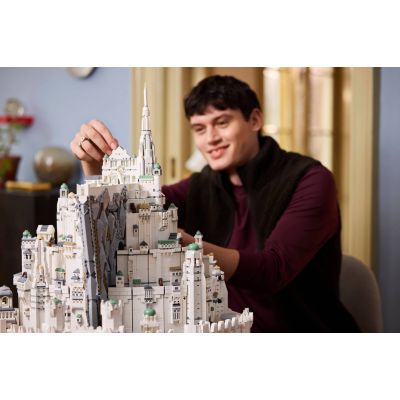 26. LEGO Icons 11377 - Der Herr der Ringe: Minas Tirith