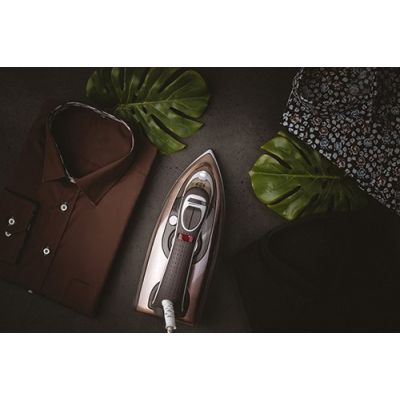 7. Adler AD 5030 Dampfbügeleisen (3000W; grau)