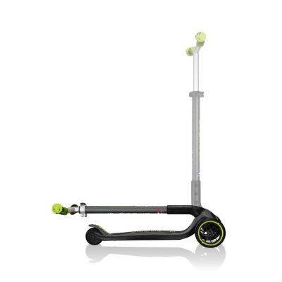 13. Globber Master Prime 3-Rad-Scooter / Schwarz - Limettengrün 664-106