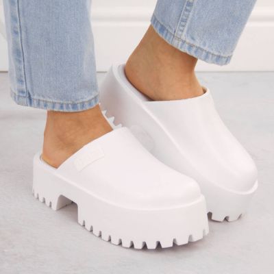 9. Big Star W NN274015 INT2083B Clogs mit dicker Sohle