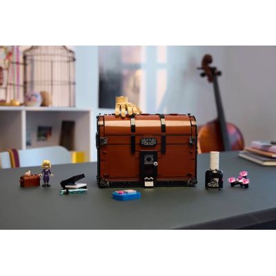 7. LEGO 76785 Mittwoch – Hands Wohnung