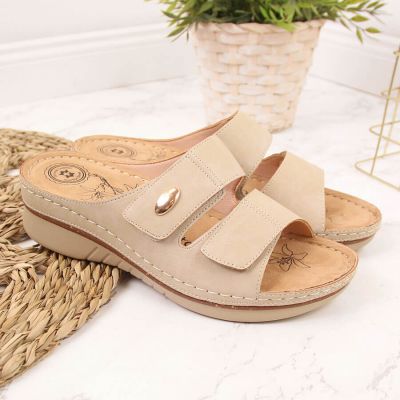 4. eVento W EVE224B beige Keilsandalen mit Klettverschluss 