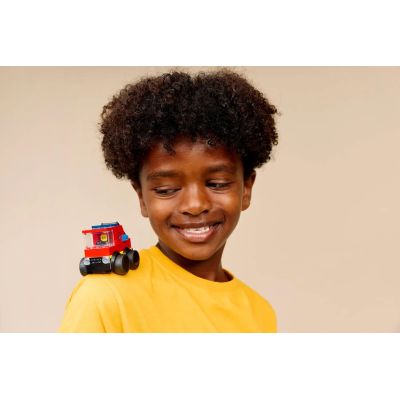 8. LEGO City 60482 Rennwagen: Feuerwehrwagen