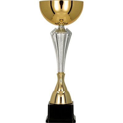 3. Becher aus Gold und Silber
