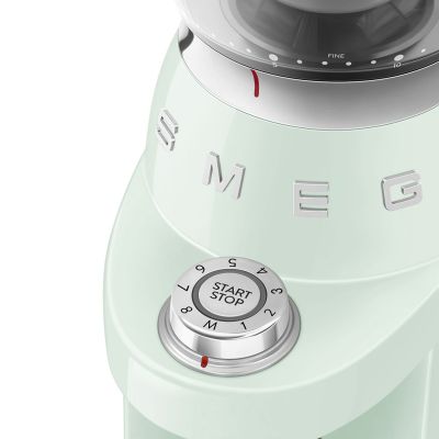 7. Smeg Kaffeemühle CGF03PGEU, 15 Mahlgrade, 240g Bohnenbeh., 150W, Hellgrün