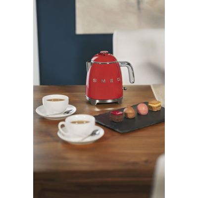 16. SMEG Wasserkocher (KLF05RDEU) Mini 0,8L rot
