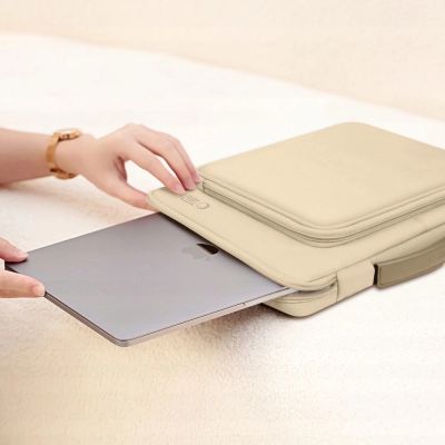 8. Tech-Protect Basic Tasche für 15-16" Laptop - beige
