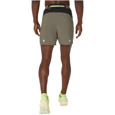 3. ASICS Fujitrail All Over Print 5IN Short 2011D392-300 Grün L