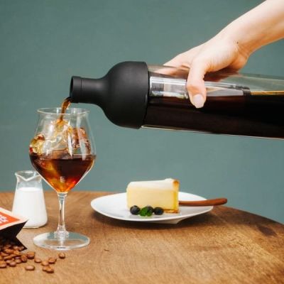 3. Cold-Brew-Flasche mit Filter, 750 ml, HARIO schwarz