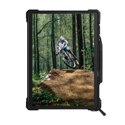 4. Urban Armor Gear Tablet-Hülle 33 cm (13")