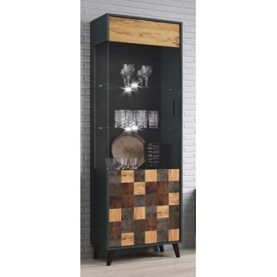 3. 1D SOUL 192/60/45 Vitrine