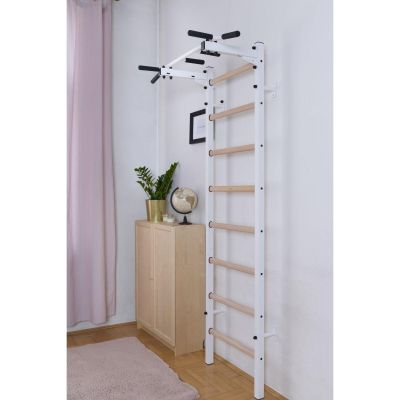 11. Turnwand-Stangen aus Holz und Metall mit Hantelbank K 221W