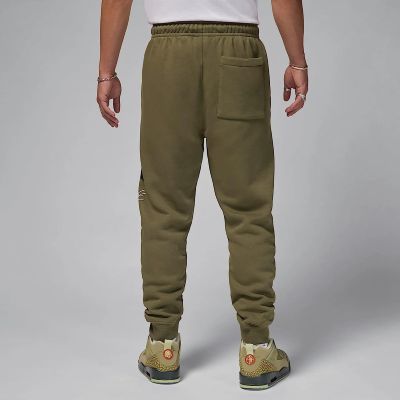 3. Air Jordan Essentials Baseline Hose - FD7345-222