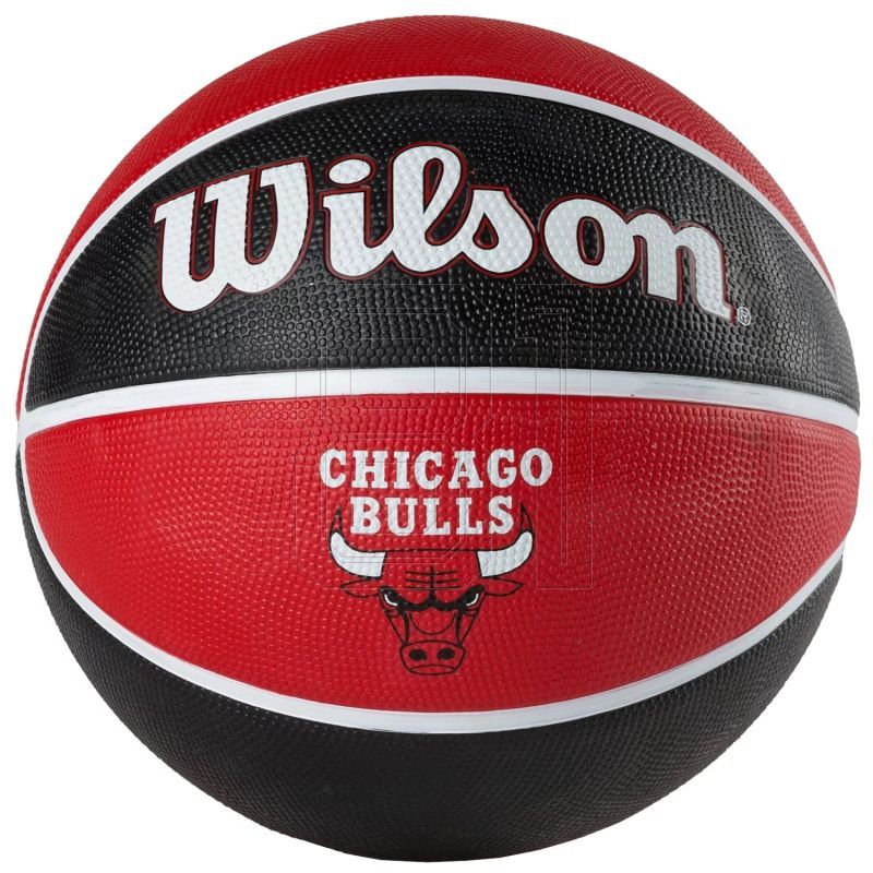 4. Wilson NBA Team Chicago Bulls Ball WTB1300XBCHI