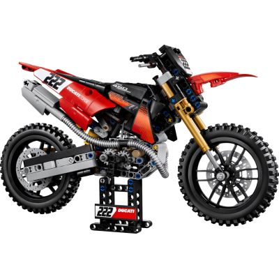 3. LEGO Technic 42238 - Ducati Desmo450 MX Werksmotorrad