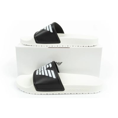 38. Emporio Armani M XVPS04D 850 Flip-Flops