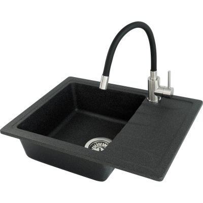 Granitspüle mit Einzelbeckenarmatur und Abtropffläche