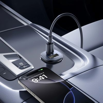 7. Baseus GoTrip USB-C / USB-A 30W Autoladegerät - Schwarz