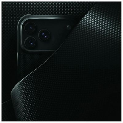 10. Uniq Keva Magclick Ladehülle für iPhone 18 Pro / 17 Pro – Schwarz