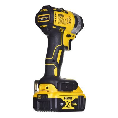 50. DEWALT DCK305P3T Elektrowerkzeug-Kombinationsset (DCF887+DCH273+DCG405)