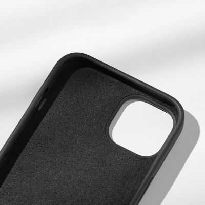 8. Ugreen LP626 Silky Silicone Protective Case Rubber Flexible Silicone Phone Case for iPhone 14 Plus Black (90920)