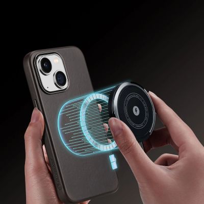 9. Dux Ducis Naples Hülle für iPhone 14 Plus Lederhülle (MagSafe kompatibel) Dunkelbraun