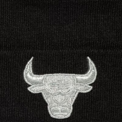 3. New Era NBA Chicago Bulls Metallic Black Cuff Knit Beanie - 60691272