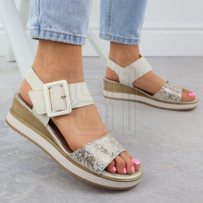 6. Remonte W D6453-61 RKR646B Keilsandalen