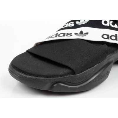 15. Adidas Magmur Sandal W EF5850 Sandalen