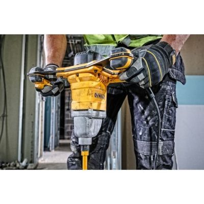 6. 1800W DWD241 DEWALT Mischbatterie