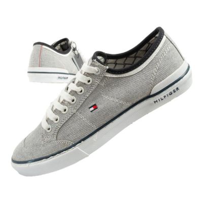 6. Tommy Hilfiger M FM0FM00401 Schuhe