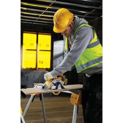 17. Kreissäge ohne Akku und Ladegerät DeWalt DCS391NT (460W; 165mm)